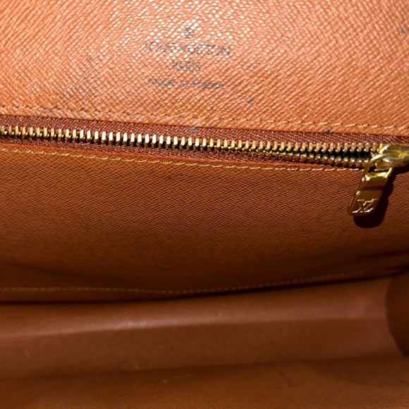 Louis Vuitton Monogram Crossbody Bag - Picture 9 of 12